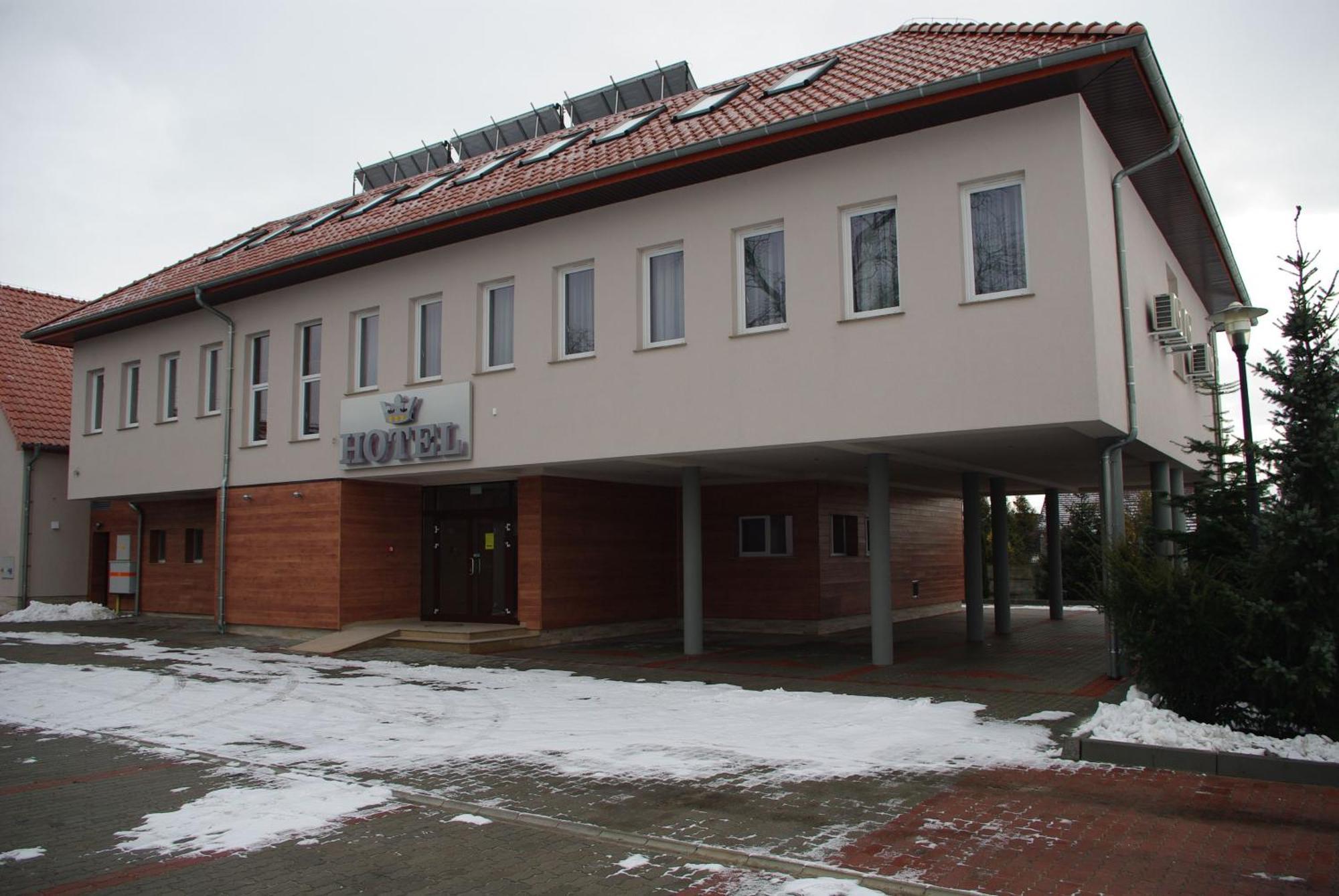 Hotel Pod Zlota Korona Opole Exterior photo
